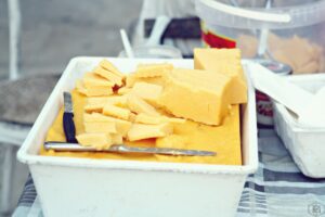 what to see in bari old town: street food