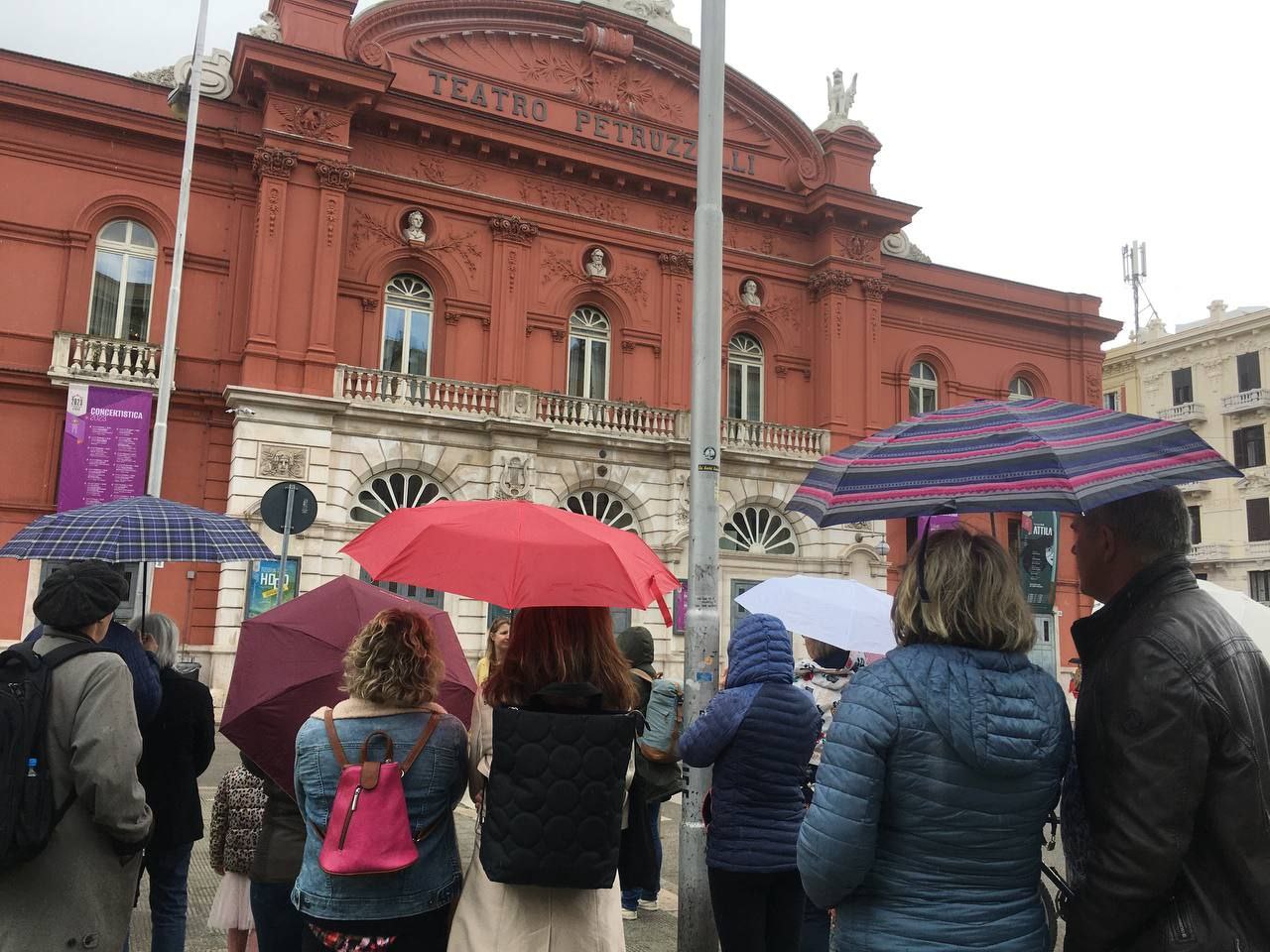 Scopri cosa vedere a Bari quando piove durante i nostri Free Tour