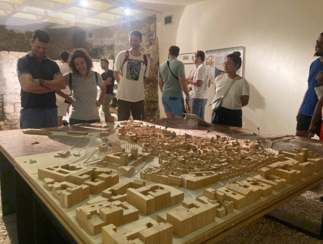 Con Free Walking Tour Bari puoi visitare gratuitamente il museo di Palazzo Simi