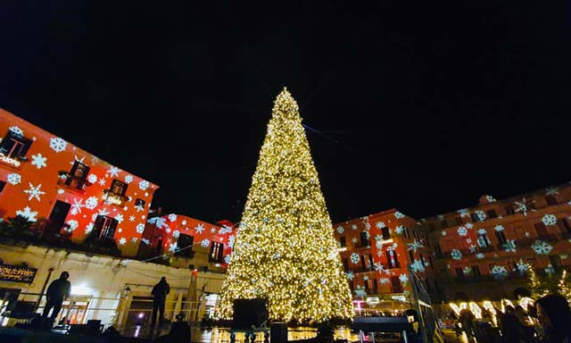 Il Natale a Bari è sinonimo di festa, luci e calore