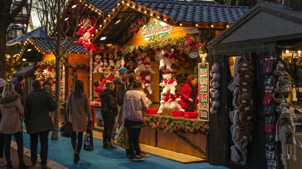 During the holiday season, Bari fills with the traditional Christmas markets